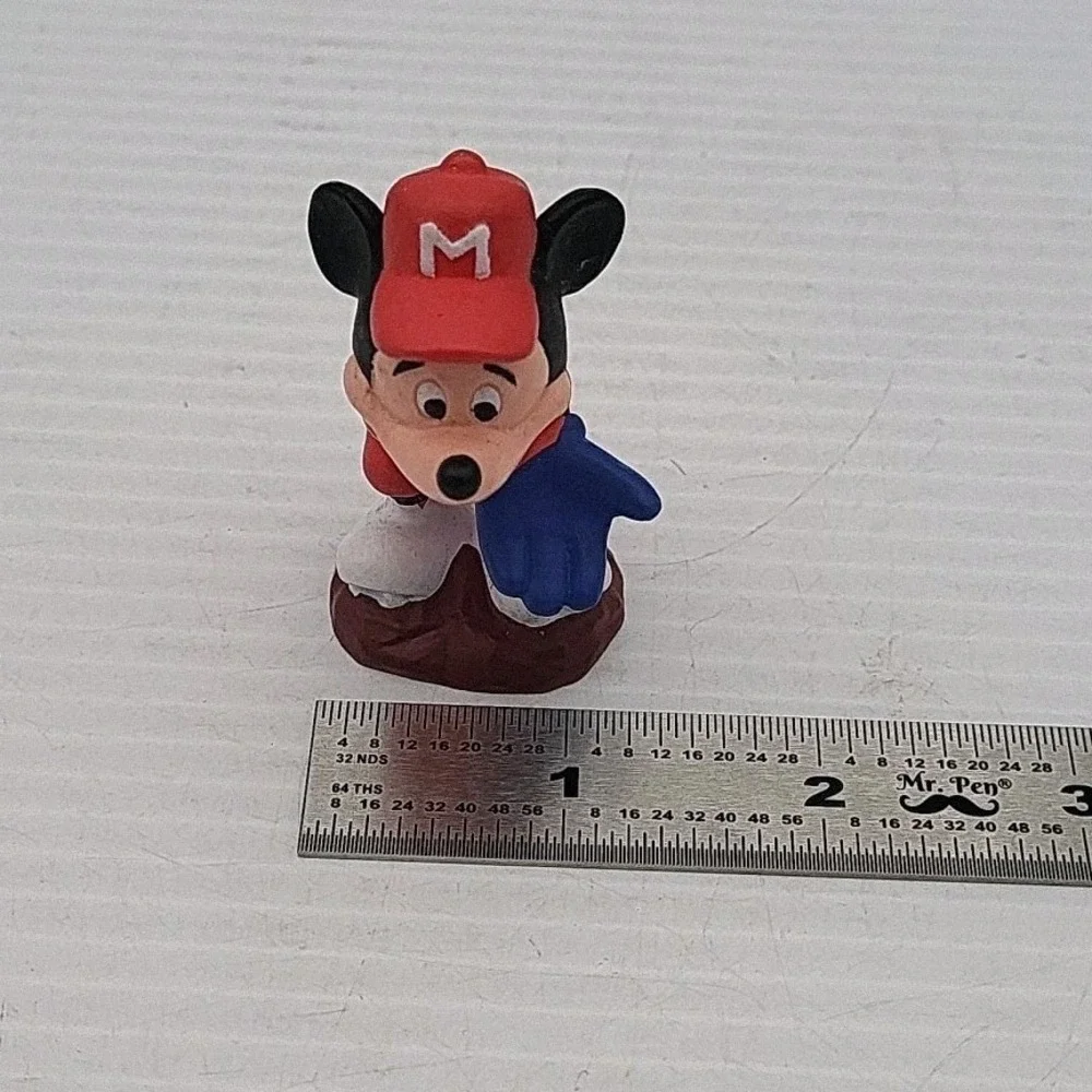 BASEBALL MICKEY MOUSE Pitching Pvc Cake‎ Topper Figurine